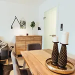 Modern Designer Retreat In * 그라츠