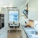 아파트 Modern Designer Retreat In